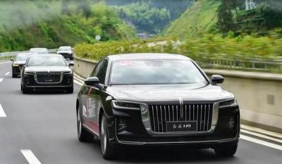 红旗h9加满油能跑多远 红旗h9油箱多少升（油箱容积62L）