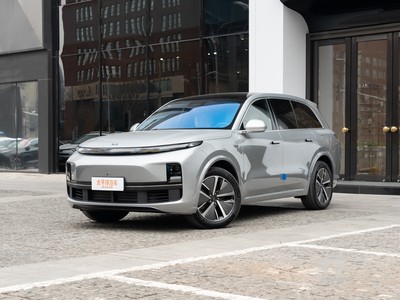 理想L8新车报价2024款全分析，买车不踩坑！