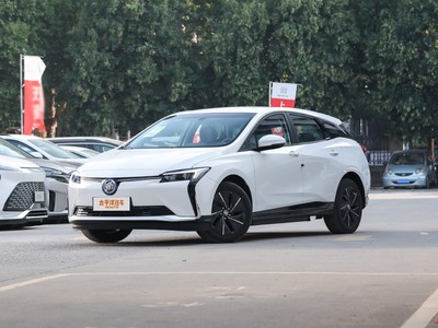 微蓝6最新价格2024款，配置升级，值不值得买？