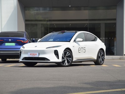 蔚来ET5新款价格2025款多少钱？购车必看