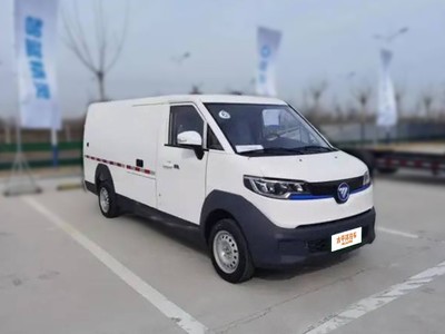 智蓝精灵E7多少钱？购车宝典与优惠全攻略