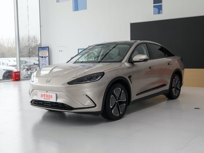 极狐 阿尔法S6新车报价2025款与配置的完美平衡