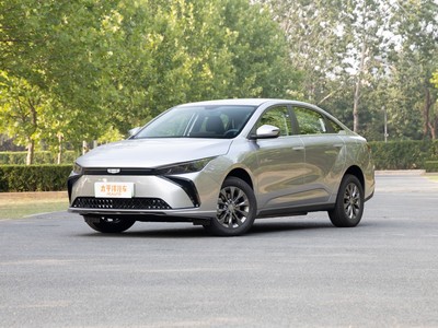 几何G6价格，优惠购车，最低售价11.98万起