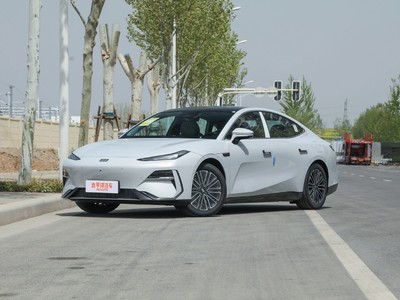 银河E8新车报价2025款，买车前的全方位指南