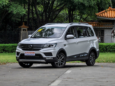SWM斯威X3 2022新款价格全分析，买车不踩坑！
