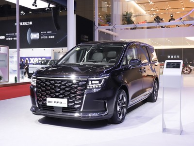 瑞风RF8新能源新车报价2025款全解！买车必看！