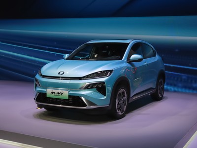 本田M-NV 2023新款价格大起底，买车超详细！