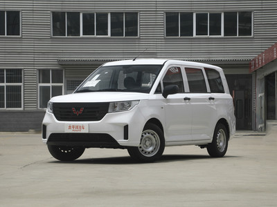 五菱宏光PLUS多少钱？购车攻略助你轻松选车