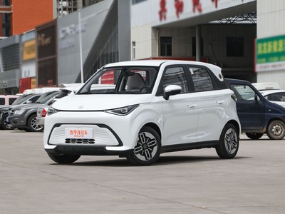 QQ多米新车报价2025款与配置的完美平衡